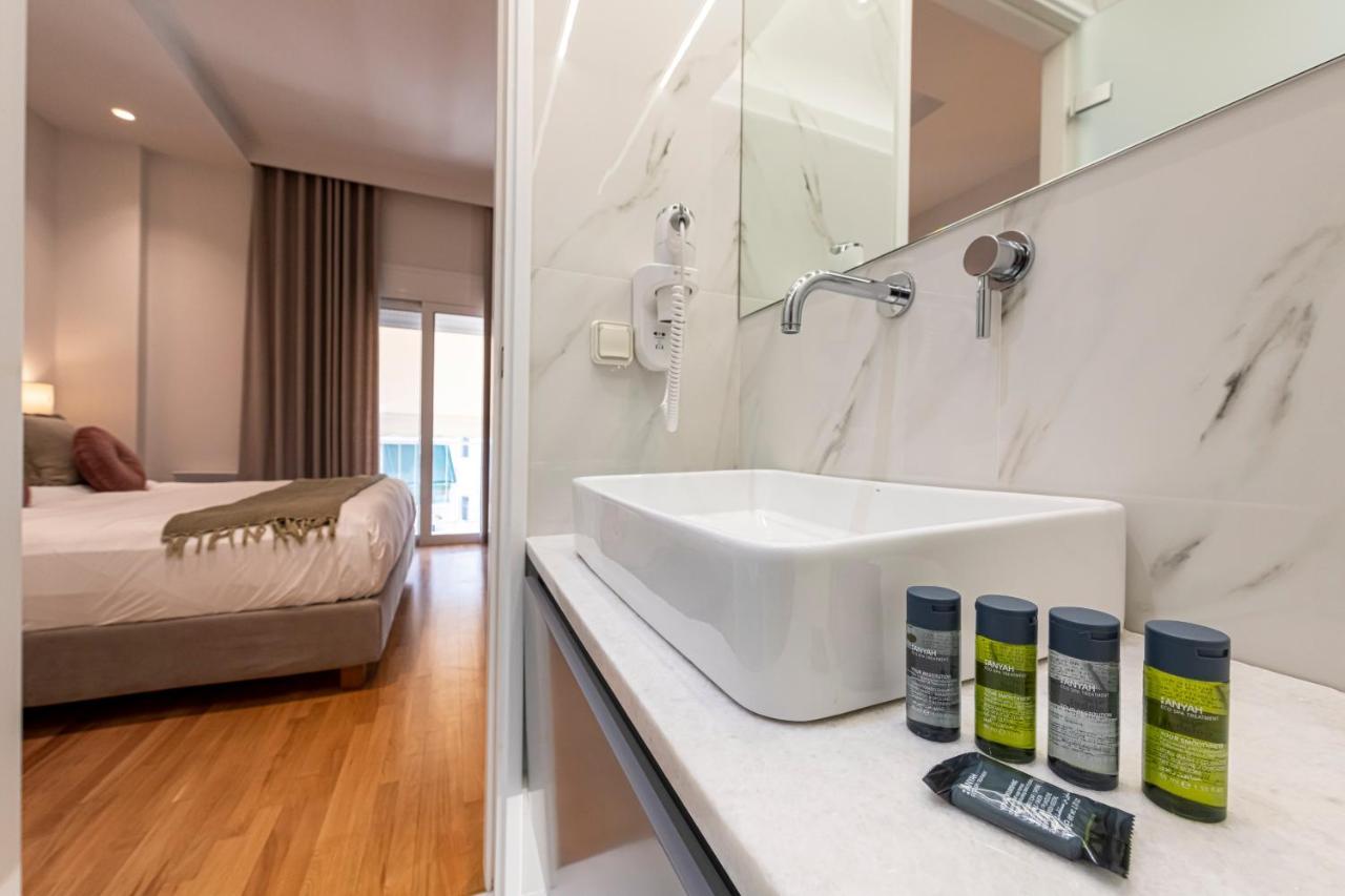 Phaedrus Living City Center Luxury Flat Neos Kosmos Atina Dış mekan fotoğraf